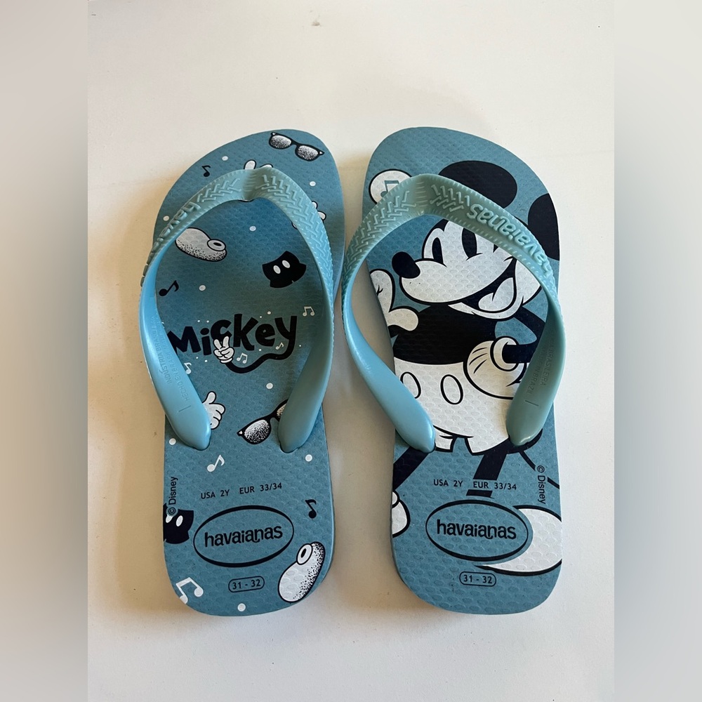 New unworn Havaianas Youth VintagecMickey Mouse blue flip flops shoes Disney 2Y